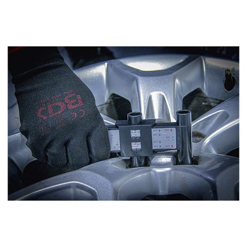 Felni lyuktávolságmérő